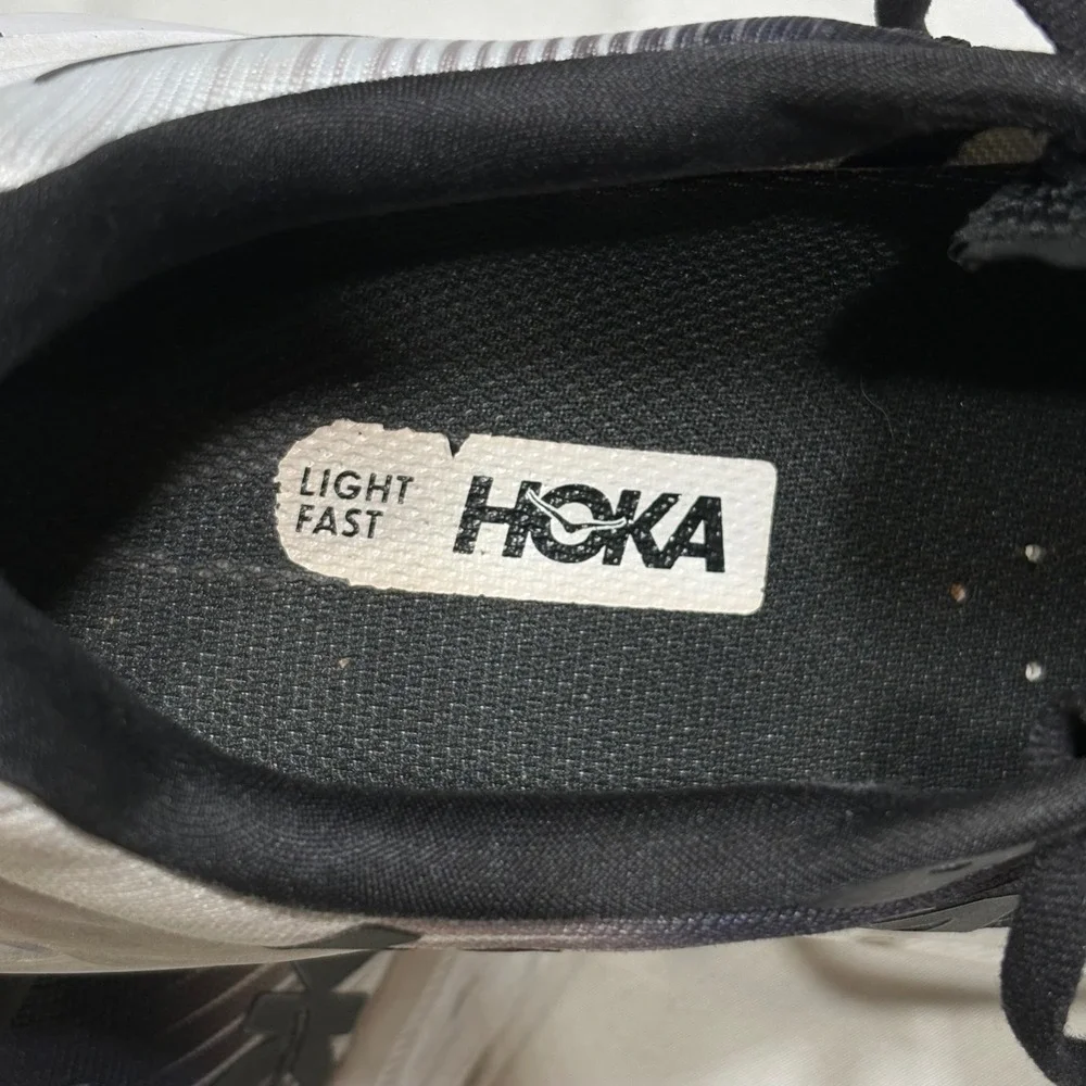 Hoka Rincon 3 Running Shoes Womens 7 Black White Lightweight Sneakers 1119396
